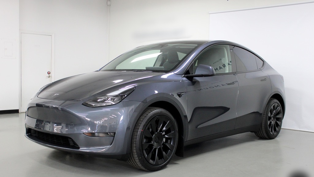 2022 Tesla Model Y – Long Range AWD